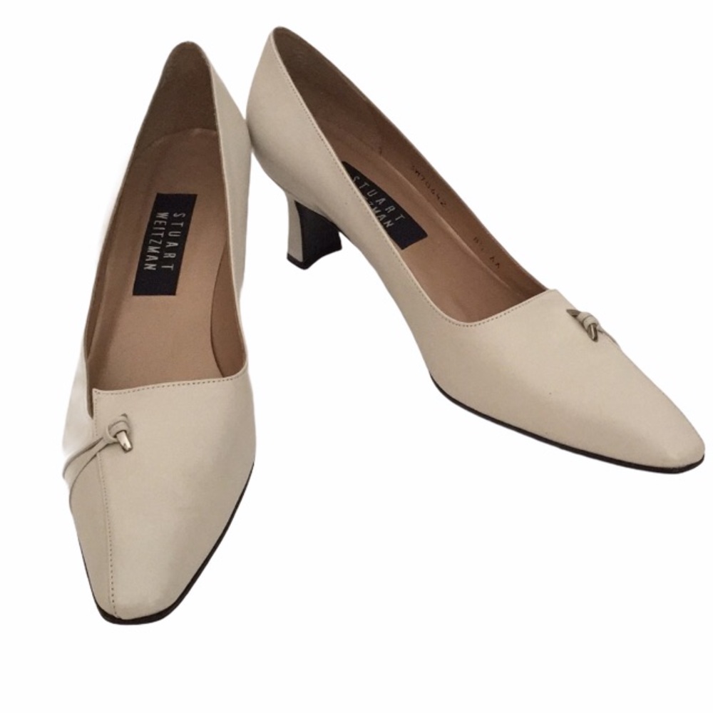 Stuart WEITZMAN  cream color leather shoes
